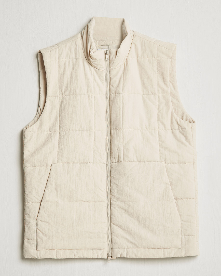 enof イナフpear skin vest Ecru Love Tree Cropped Reversible Puffer Vest for Women in Ivory/Brown