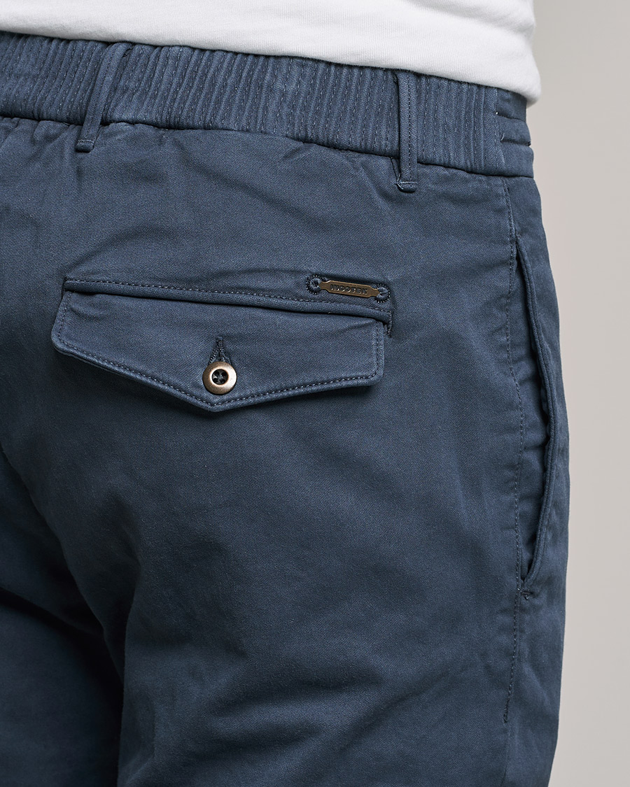 Men | Trousers | Incotex | Slim Fit Satin Drawstring Joggers Navy