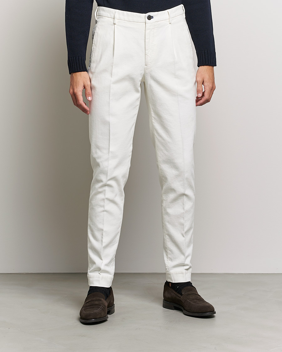 Men | Formal Trousers | Incotex | Pleated Luxury Moleskine Trousers Off White