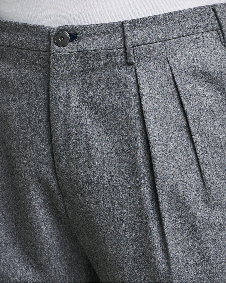 Men | Trousers | Incotex | Pleated Flannel Trousers Grey Melange