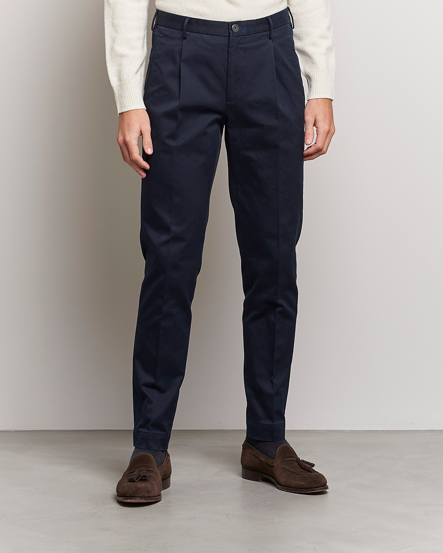 Men | Trousers | Incotex | Pleated Cotton Stretch Chinos Navy