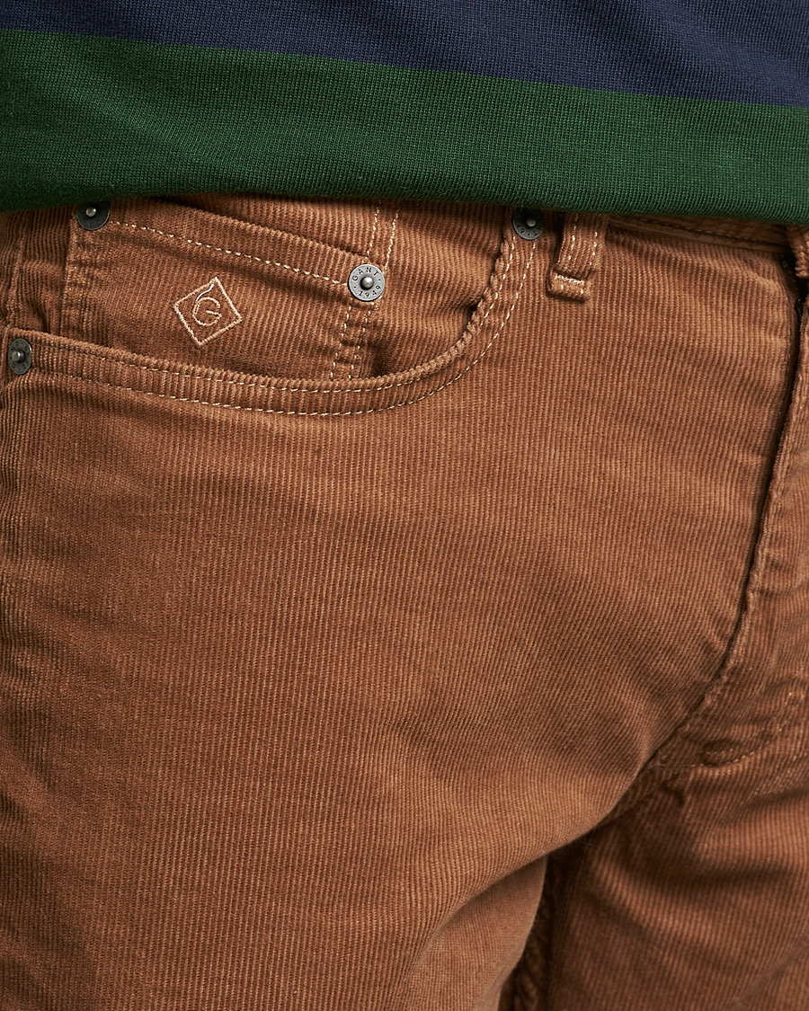 Men | Trousers | GANT | Hayes Cord Jeans Roasted Walnut