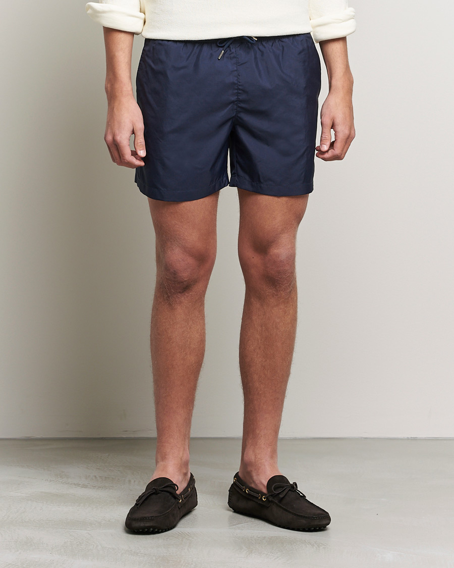 Men | Swimwear | The Resort Co | Classic Swimshorts Navy