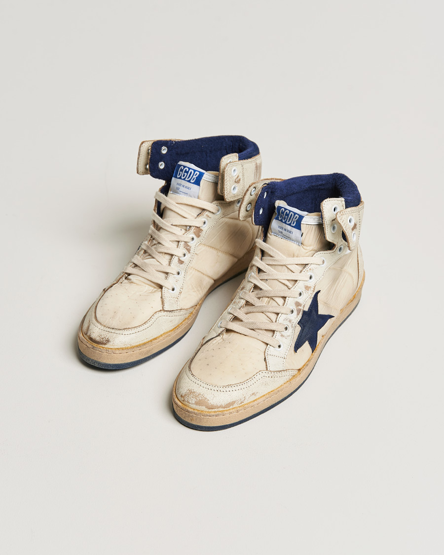 Men | White Sneakers | Golden Goose Deluxe Brand | Sky Star Vintage Basket Sneaker White/Dark Blue