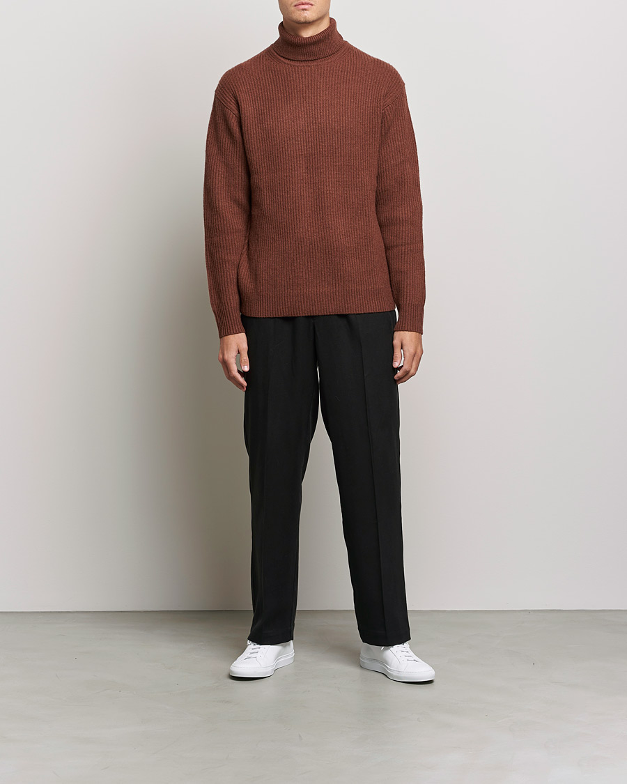 Men | Sweaters & Knitwear | Samsøe Samsøe | Samsøe & Samsøe Logan Heavy Knitted Roll Neck Cappuccino