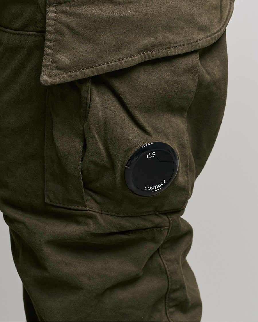 Men | Trousers | C.P. Company | Stretch Satin Lens Cargo Pants Olive
