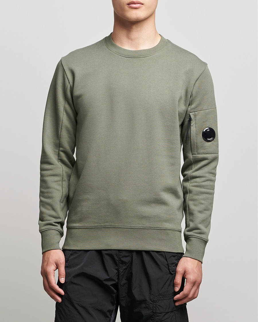 Men | Sweaters & Knitwear | C.P. Company | Diagonal Raised Fleece Lens Sweatshirt Green