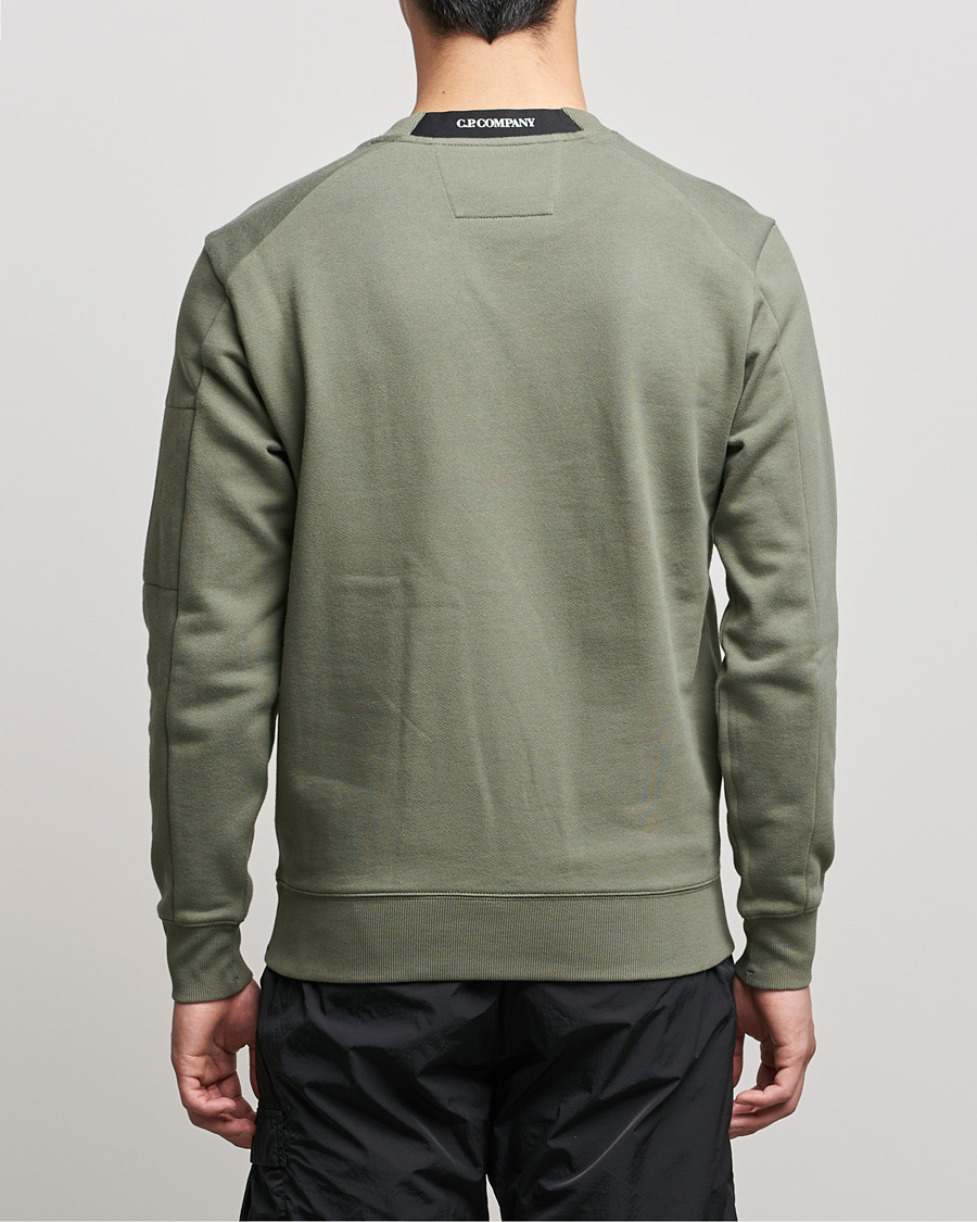 Men | Sweaters & Knitwear | C.P. Company | Diagonal Raised Fleece Lens Sweatshirt Green