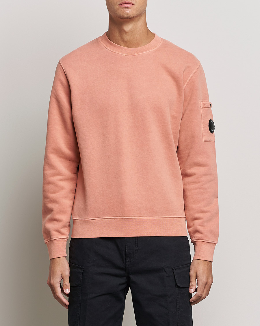 Men | Sweaters & Knitwear | C.P. Company | Brushed Emerized Diagonal Fleece Sweat Peach