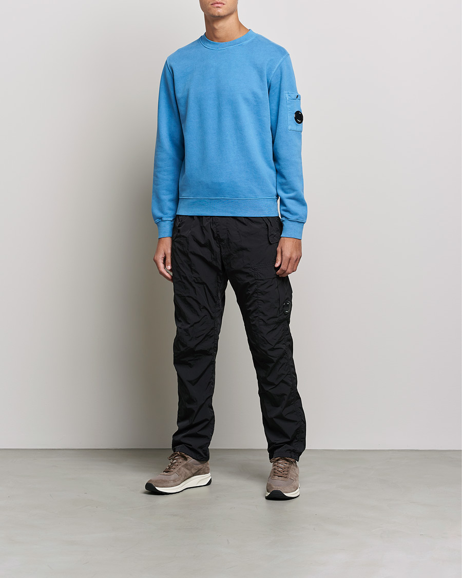 Men | Sweaters & Knitwear | C.P. Company | Brushed Emerized Diagonal Fleece Sweat Blue