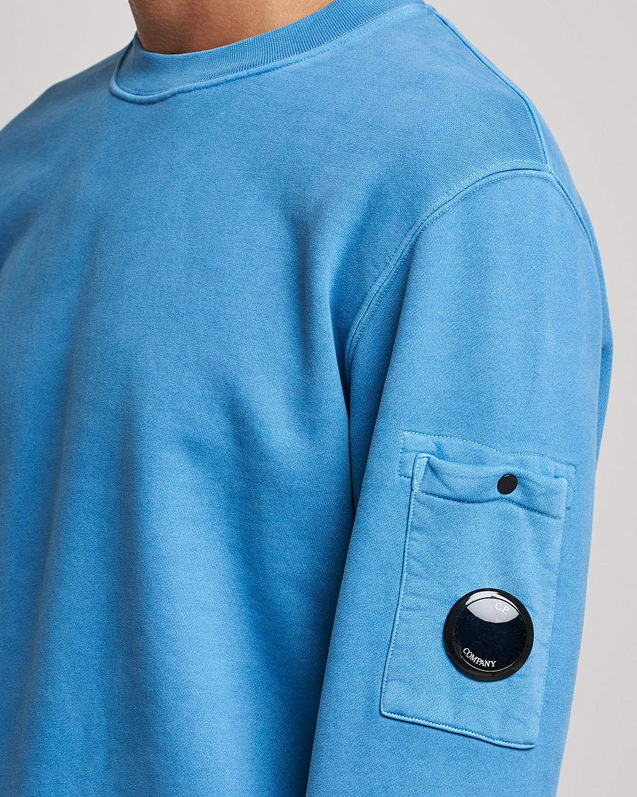 Men | Sweaters & Knitwear | C.P. Company | Brushed Emerized Diagonal Fleece Sweat Blue