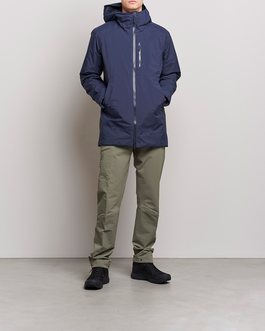 Men | Coats & Jackets | Arc'teryx | Ralle GoreTex Parka Black Sapphire