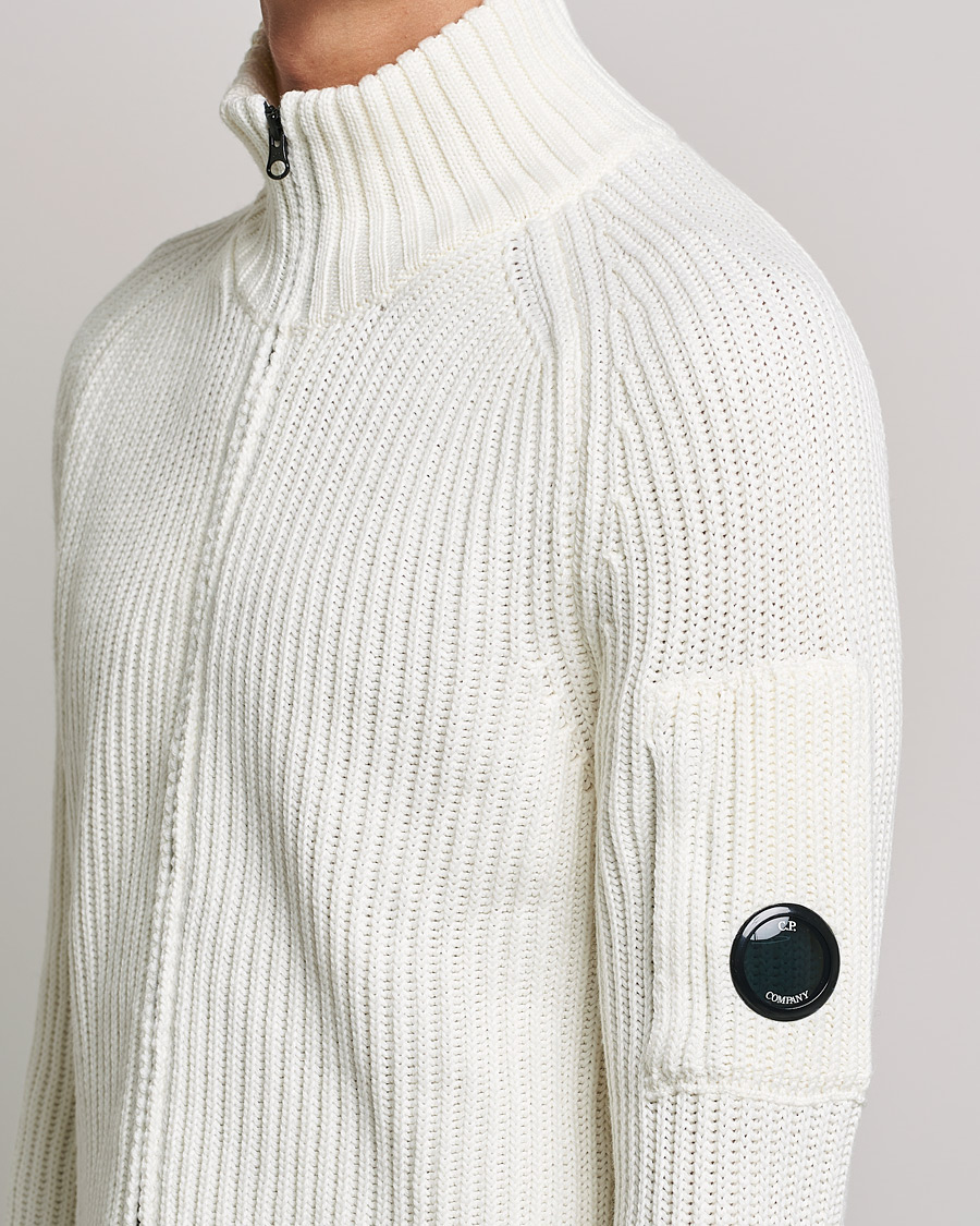 Men | Sweaters & Knitwear | C.P. Company | Merino Wool Full Zip Lens Cardigan White
