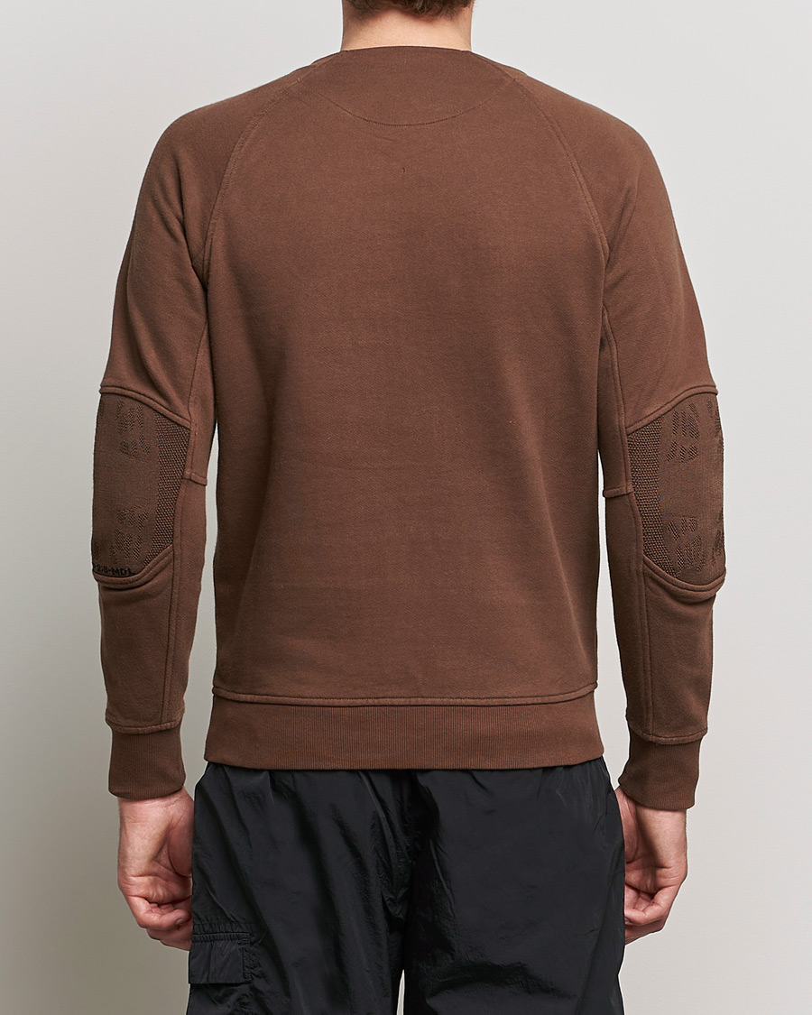Men | Sweaters & Knitwear | C.P. Company | Metropolis Diagonal Raised Fleece Sweat Brown