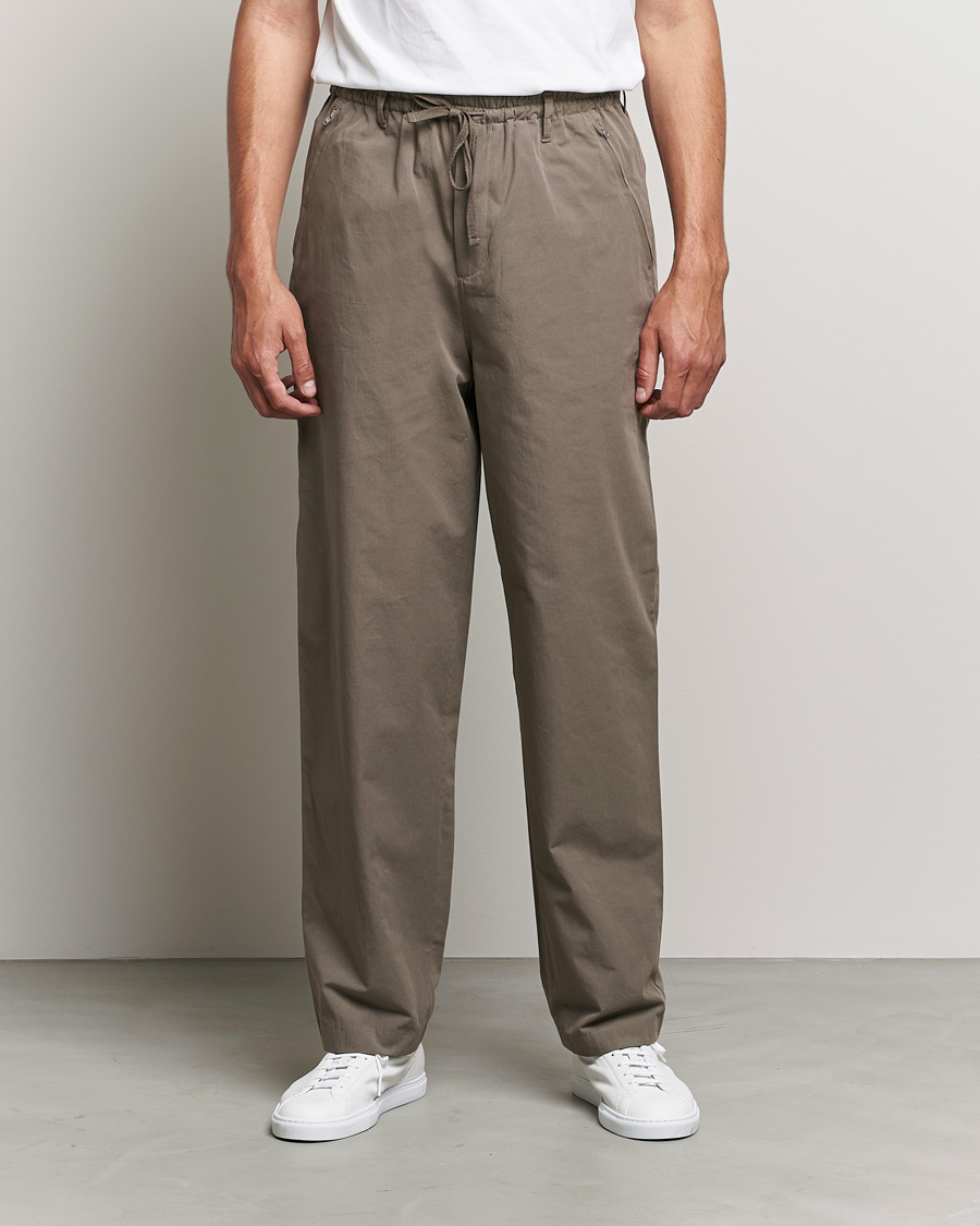 Men | Trousers | Filippa K | Harvey Cotton Trouser Mole Grey