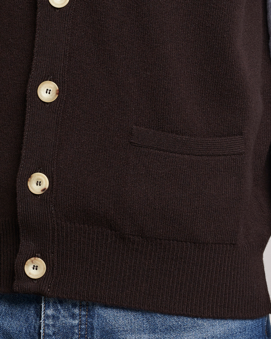 Men | Sweaters & Knitwear | Drake's | Lambswool Vest Cardigan Brown