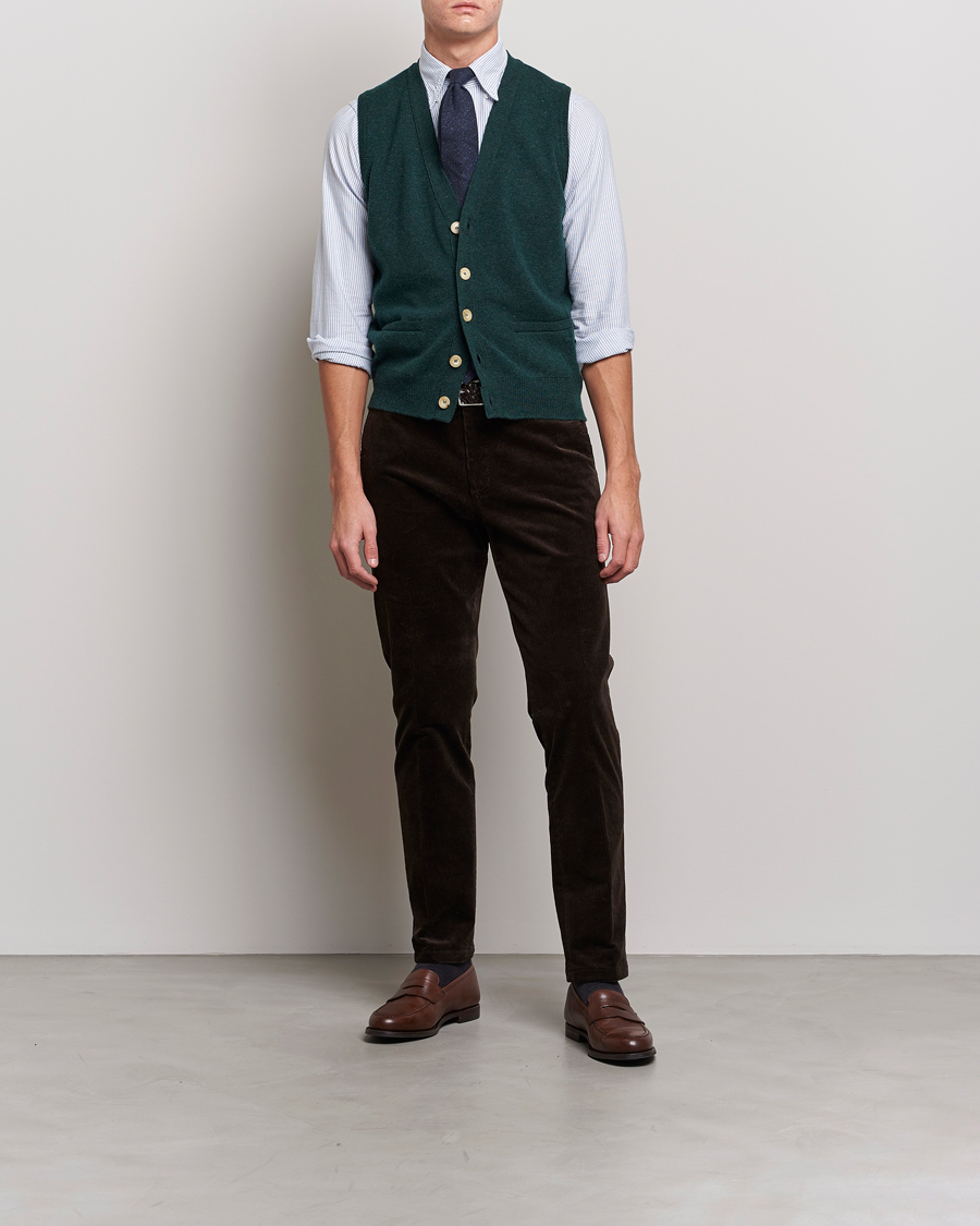 Men | Sweaters & Knitwear | Drake's | Lambswool Vest Cardigan Green