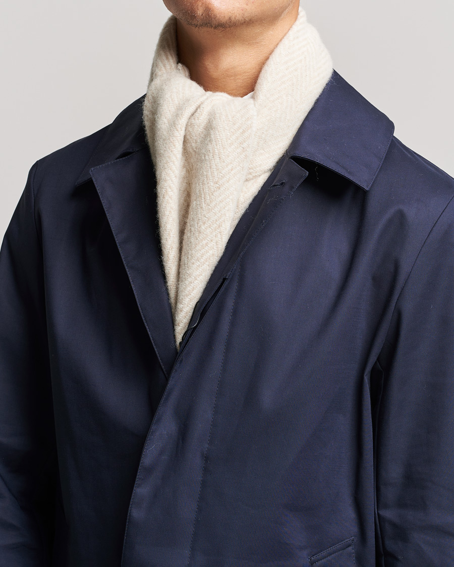 Men | Stenströms Large Herringbone Wool Scarf Beige | Stenströms | Large Herringbone Wool Scarf Beige