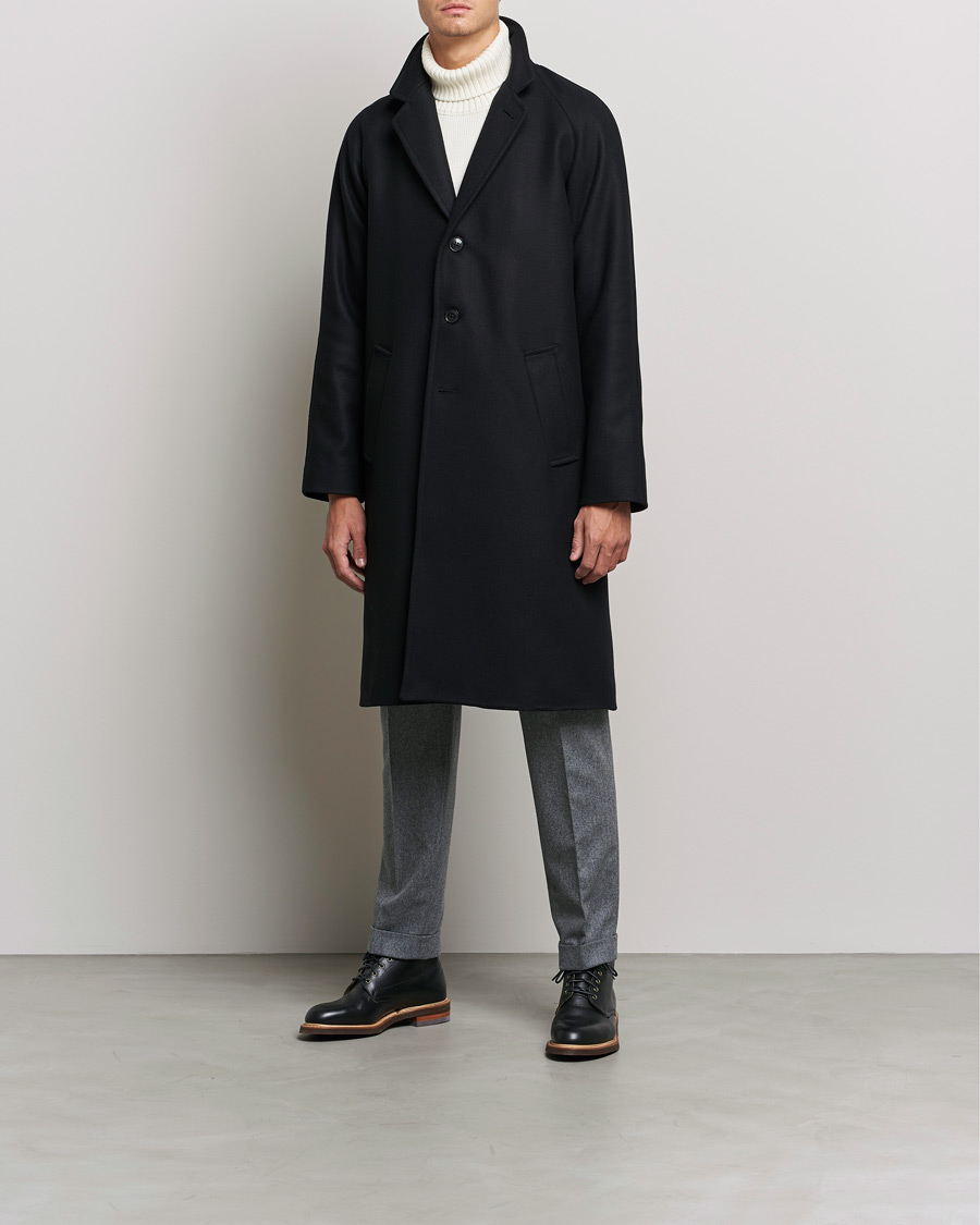 Men |  | Gloverall | Chesterfield Wool/Cashmere Raglan Coat Black