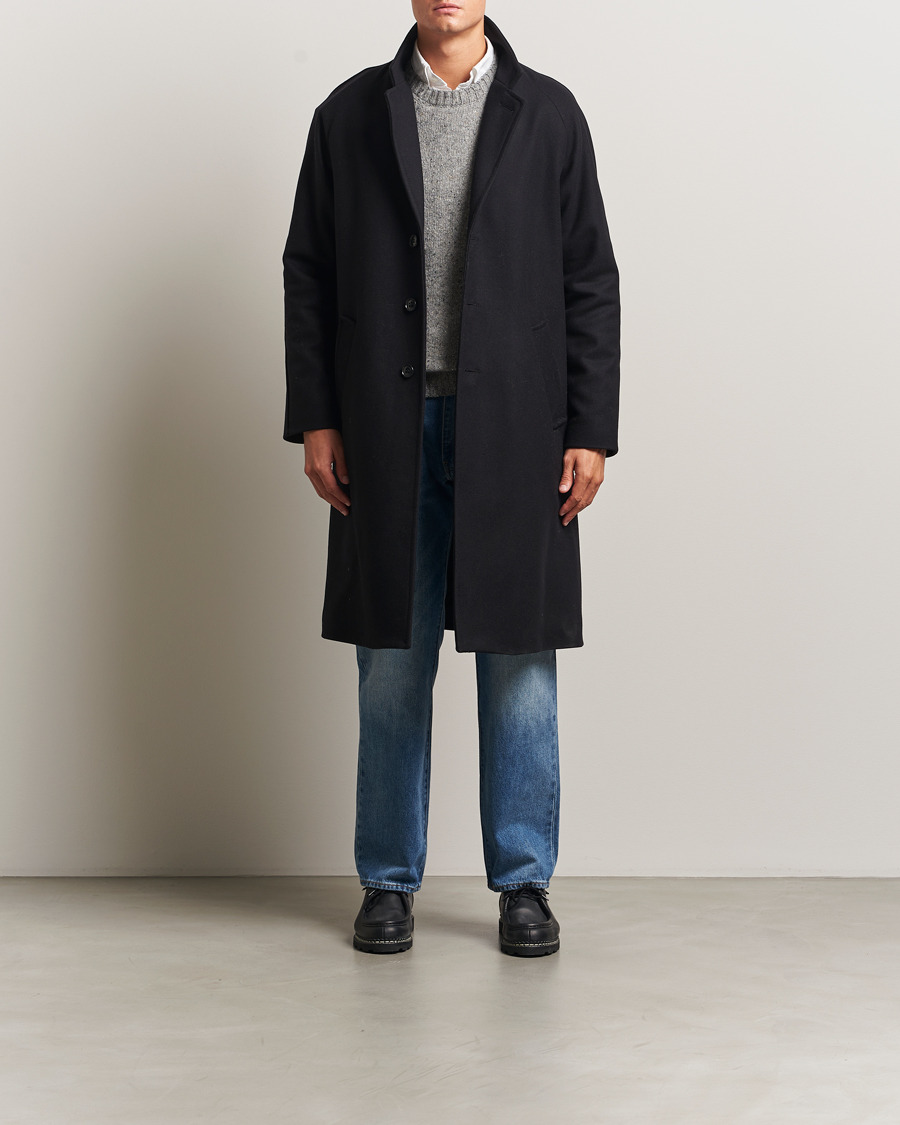 Gloverall Chesterfield Wool/Cashmere Raglan Coat Black at CareOfCarl.com