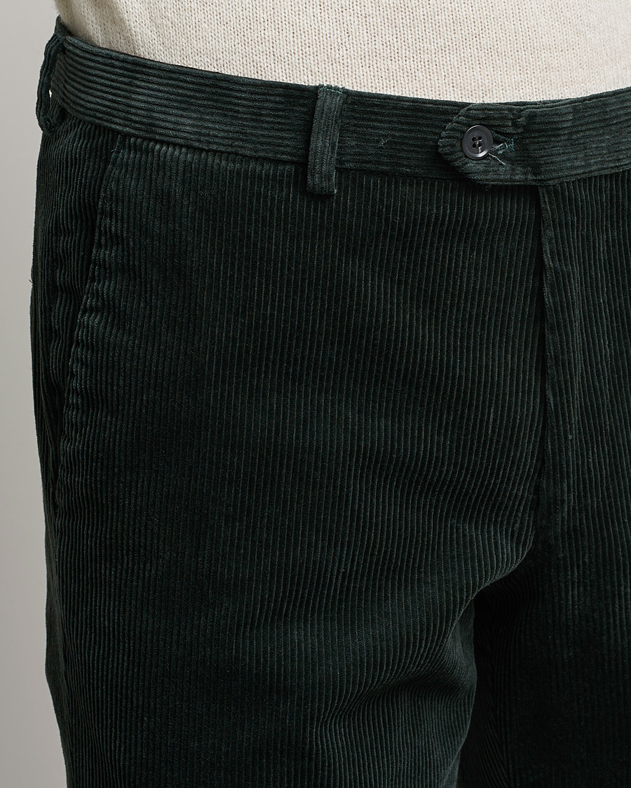 Men | Trousers | Oscar Jacobson | Denz Corduroy Trousers Bottle Green