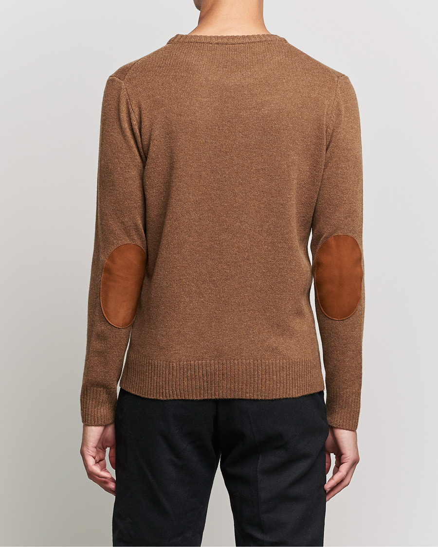 Men | Sweaters & Knitwear | Oscar Jacobson | Emerson Patch Wool Roundneck Brown