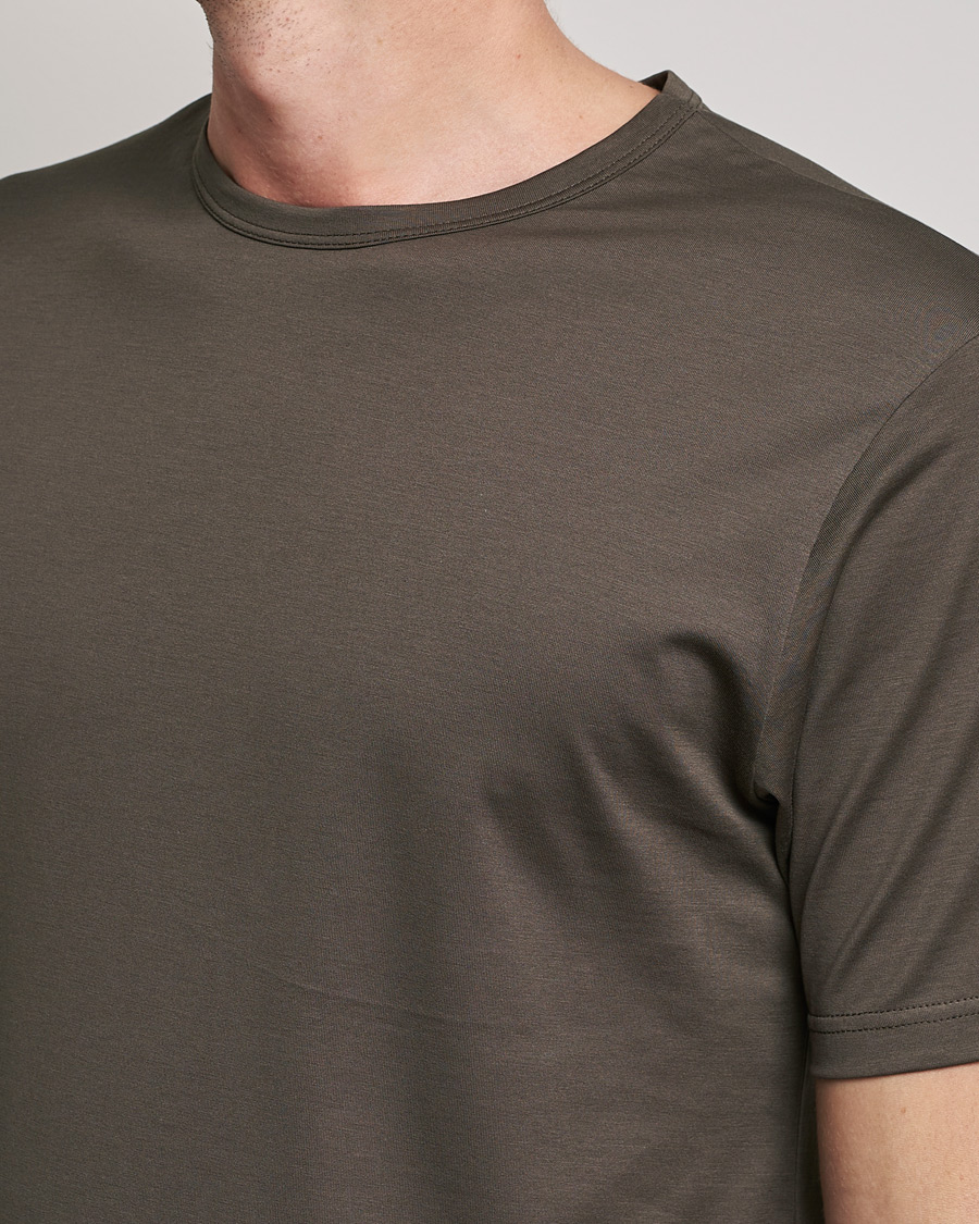 Men | T-Shirts | Sunspel | Crew Neck Cotton Tee Dark Walnut