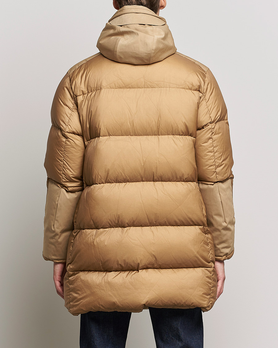 Men | Coats & Jackets | Ten c | Cyclone Combo Down Parka Sand