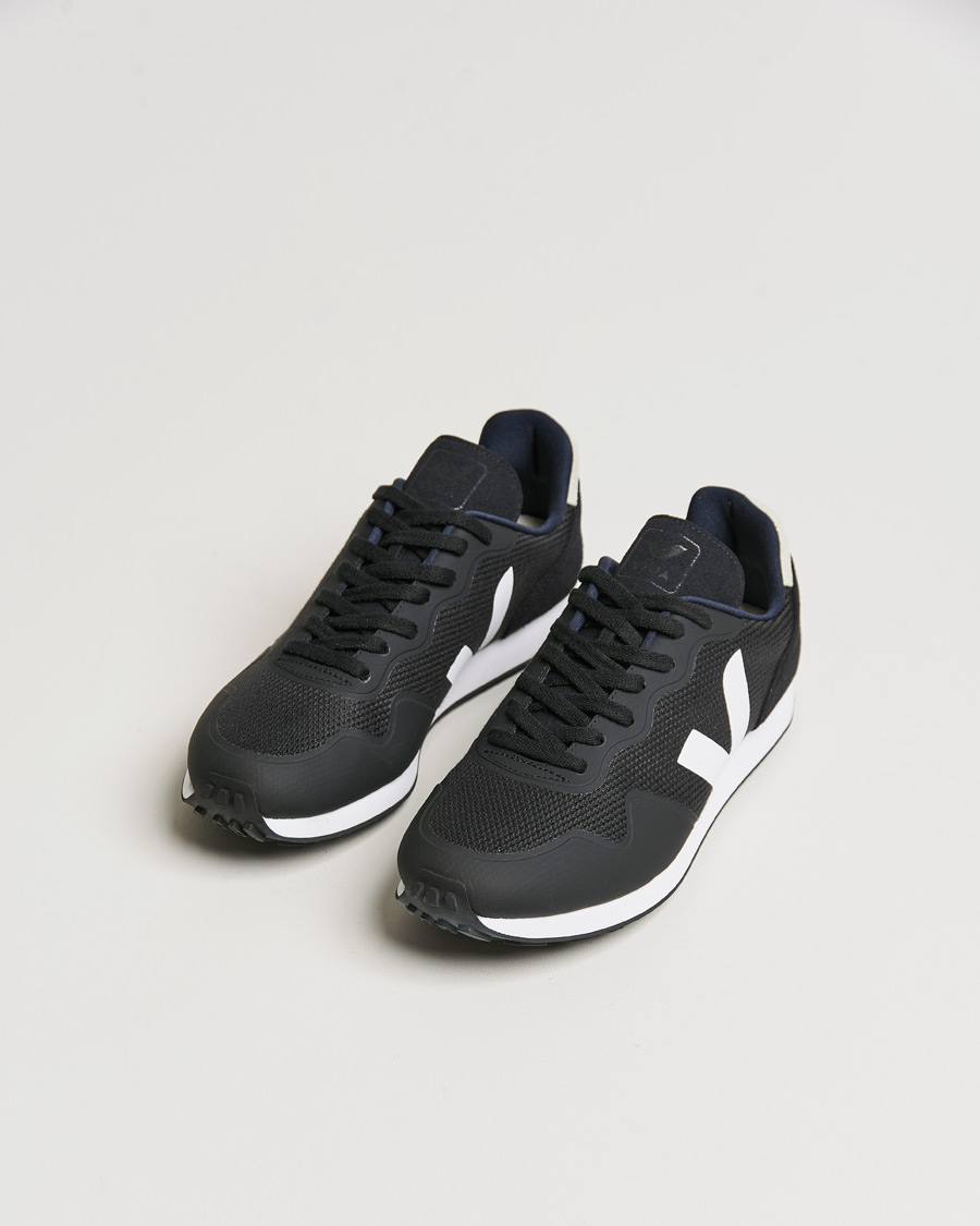 Men | Shoes | Veja | SDU Vegan Running Sneaker Black White