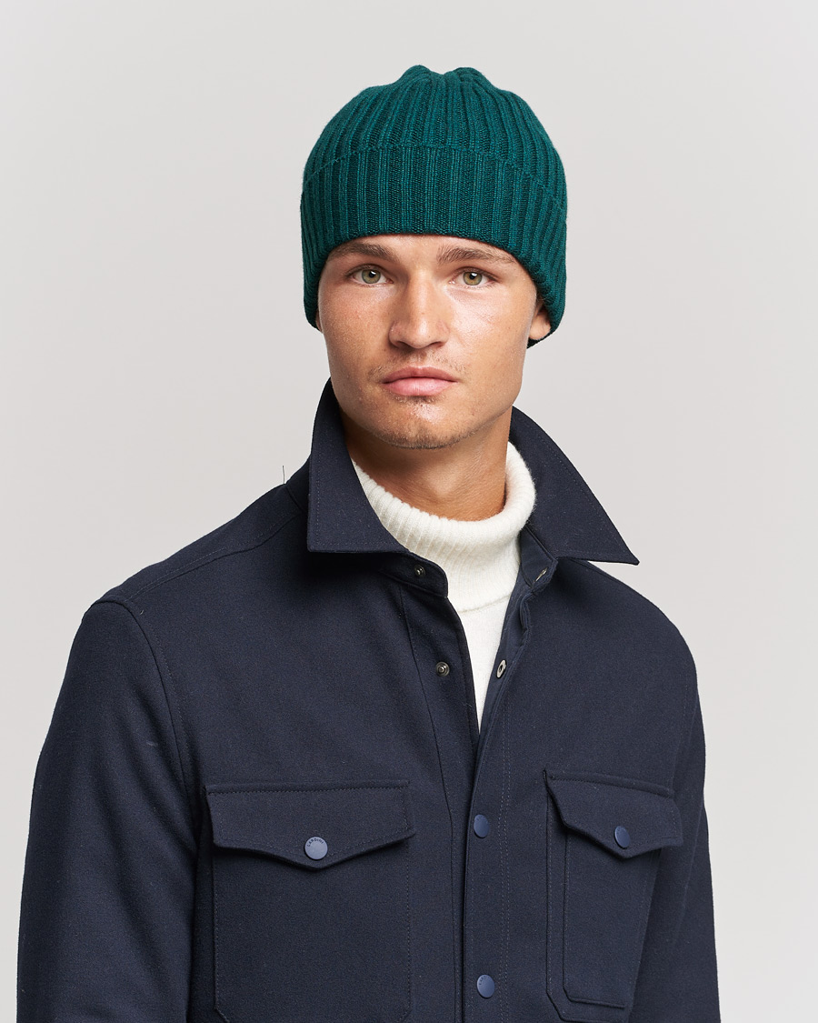 Men | Beanies | Piacenza Cashmere | Ribbed Cashmere Beanie Racing Green
