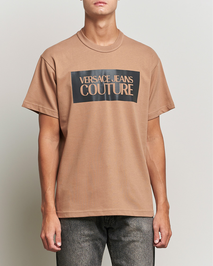 Men | T-Shirts | Versace Jeans Couture | Reflective Logo T-Shirt Sand
