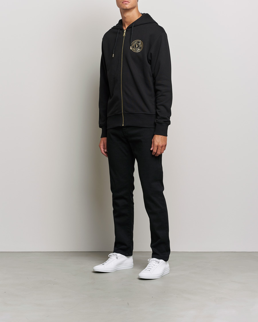 Men | Sweaters & Knitwear | Versace Jeans Couture | V Emblem Hoodie Black/Gold