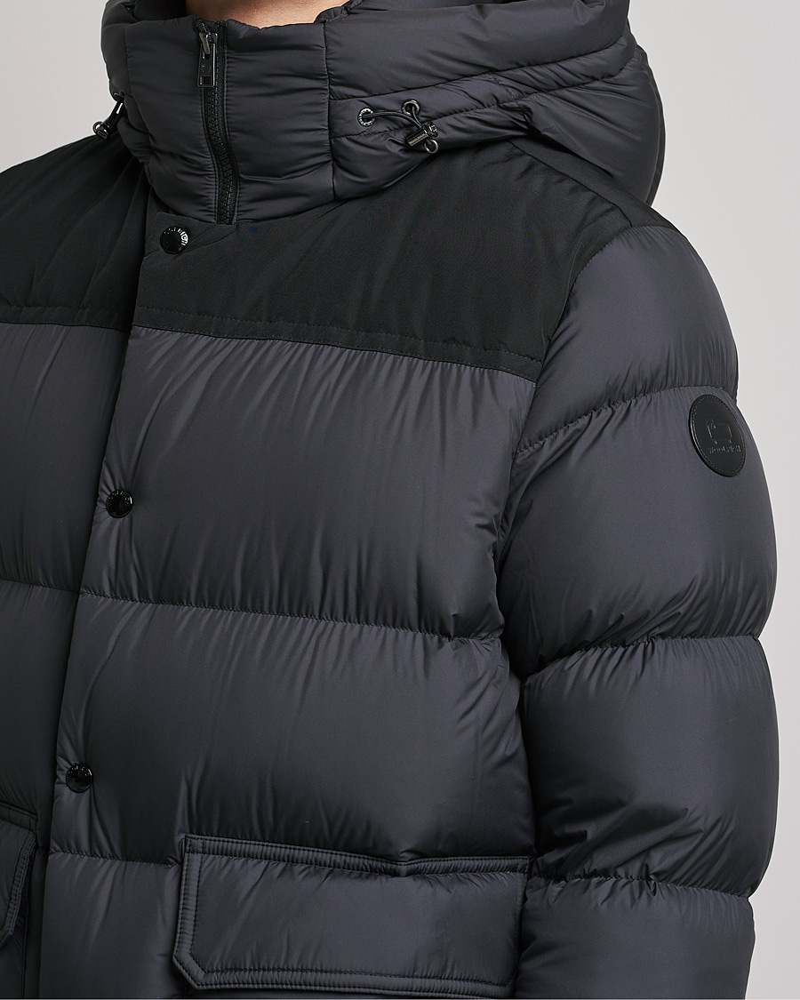 Men | Coats & Jackets | Woolrich | Microfiber Sierra Padded Jacket Black