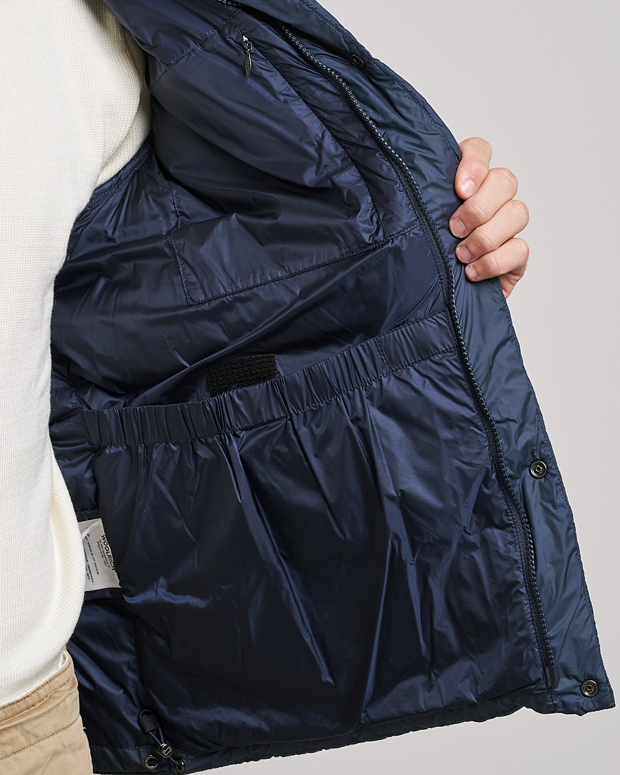 Men | Coats & Jackets | Woolrich | Microfiber Sierra Padded Jacket Melton Blue