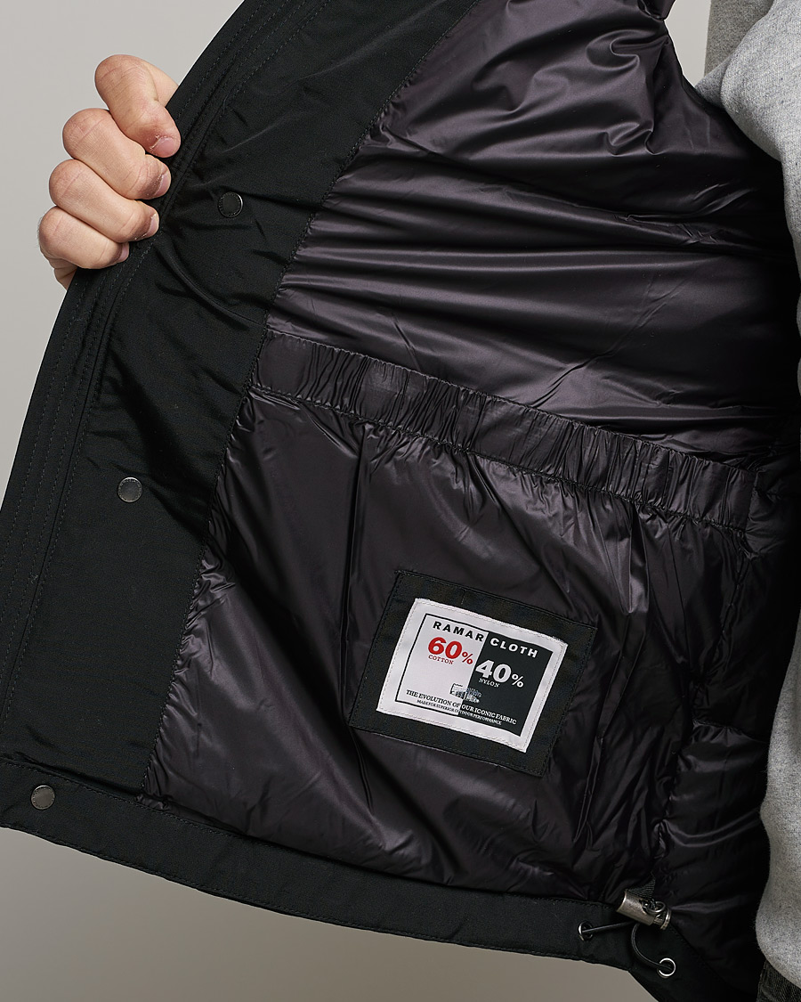 Men | Coats & Jackets | Woolrich | Aleutian Detachable Hooded Vest Black