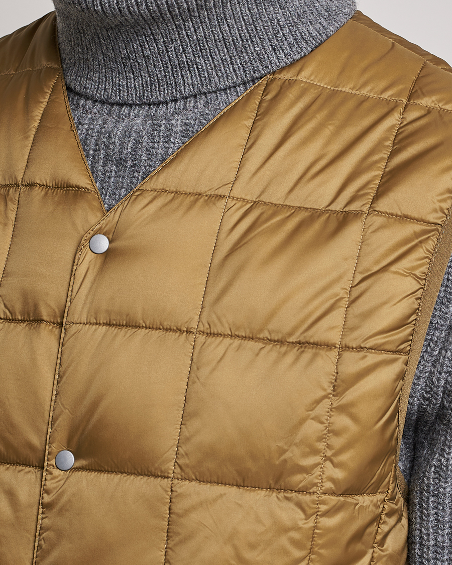 Men | Coats & Jackets | TAION | V-Neck Lightweight Down Vest Beige
