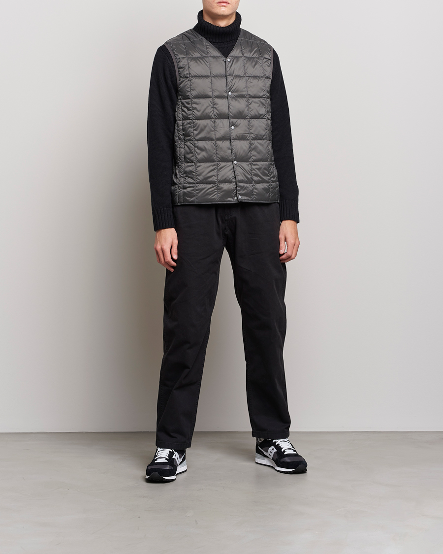 Men | Coats & Jackets | TAION | V-Neck Lightweight Down Vest Charcoal