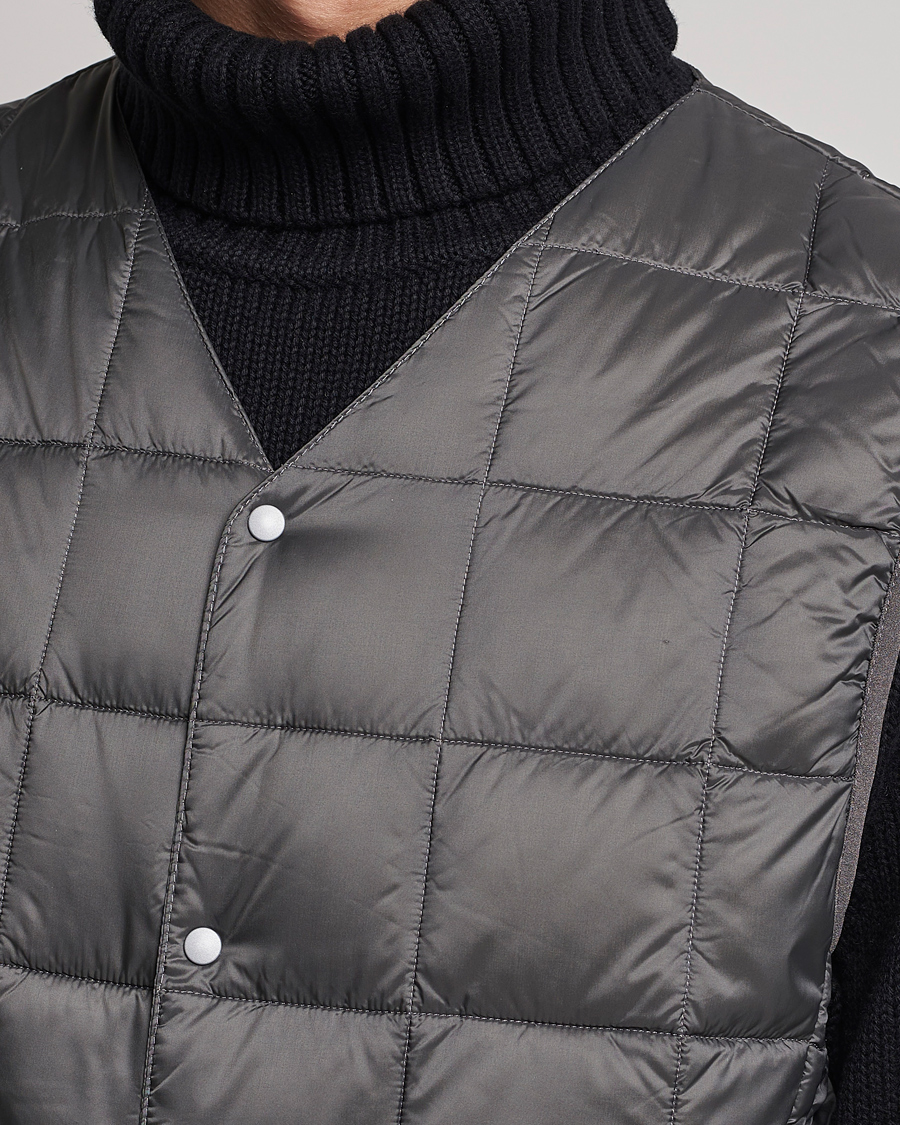 Men | Coats & Jackets | TAION | V-Neck Lightweight Down Vest Charcoal