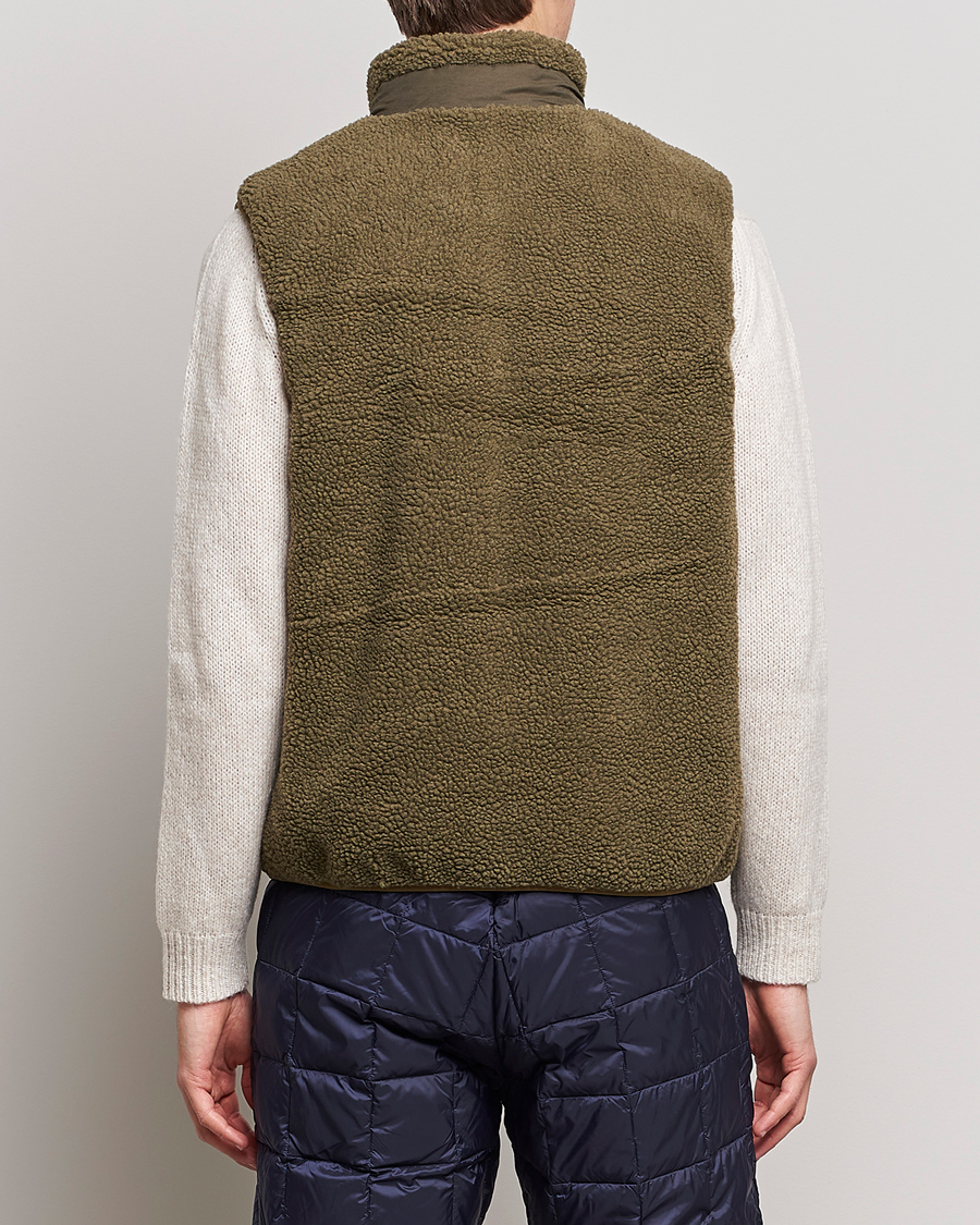 Men | Coats & Jackets | TAION | Reversible Fleece Vest Olive/Dark Olive