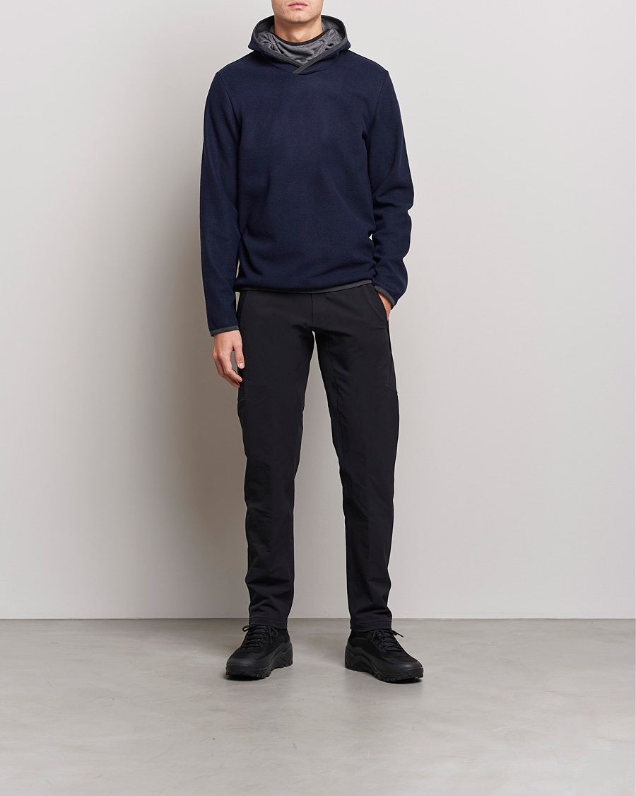 Men | Sweaters & Knitwear | SEASE | Drone Wool/Jersey Hood Navy