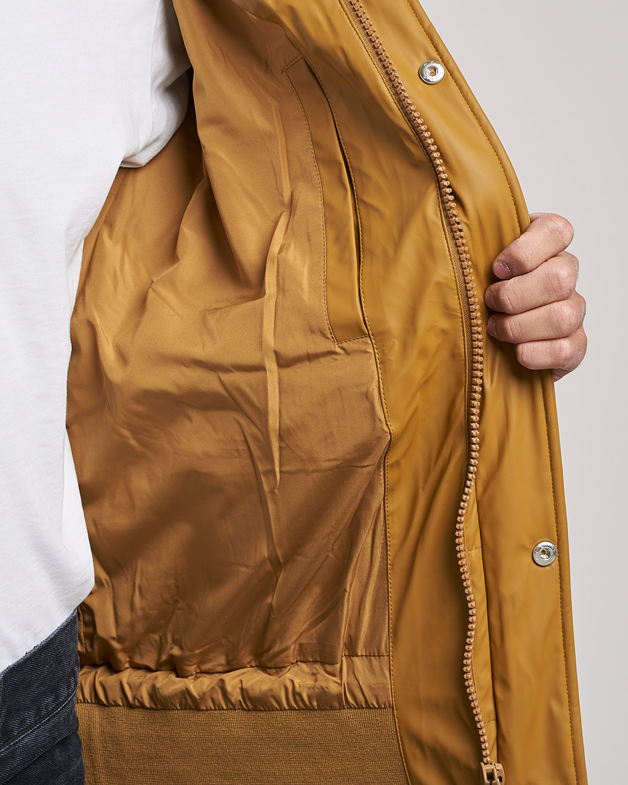 Men | Coats & Jackets | Lyle & Scott | Rubberised Puffer Jacket Anniversary Gold