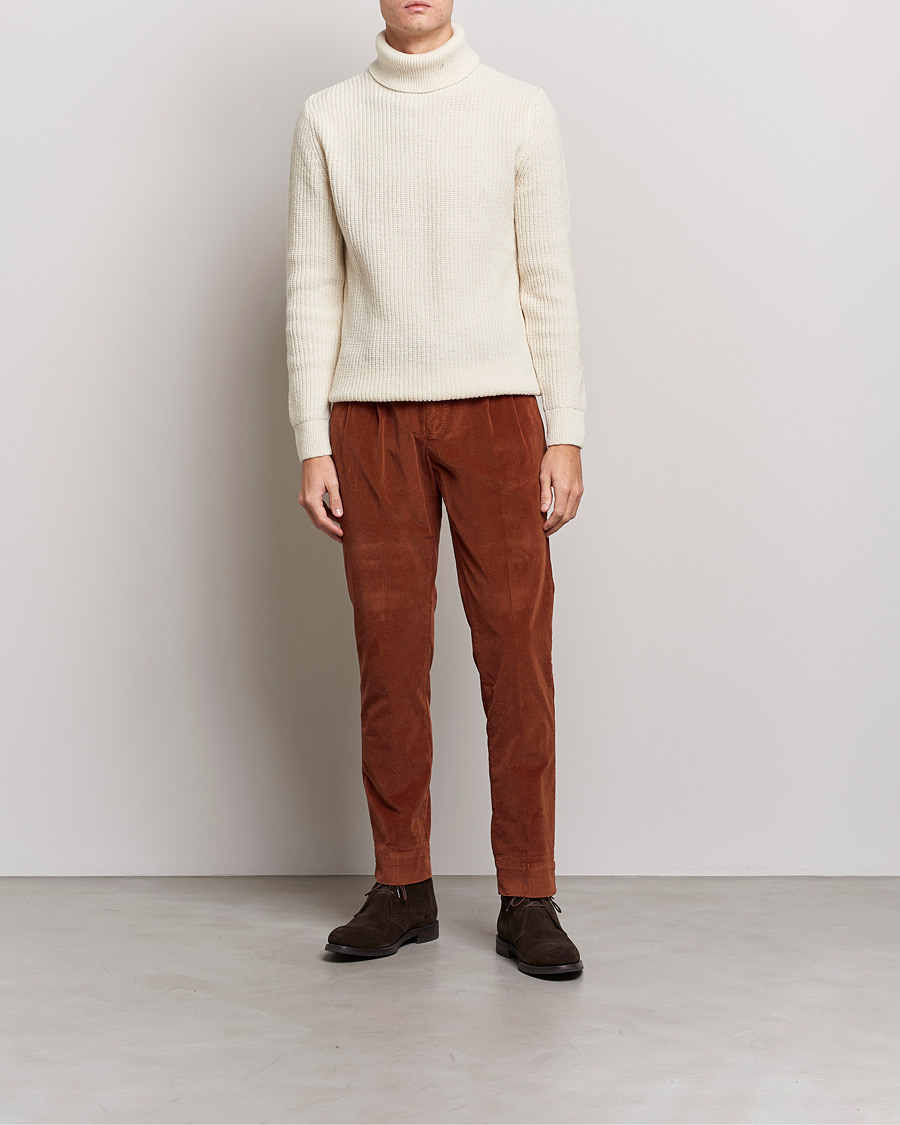 Men | Clothing | Briglia 1949 | Easy Fit Corduroy Trousers Rust Red