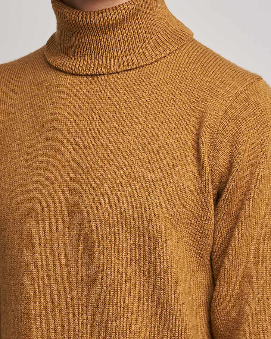 Men | Sweaters & Knitwear | Peregrine | Maker´s Stitch Merino Polo Wheat