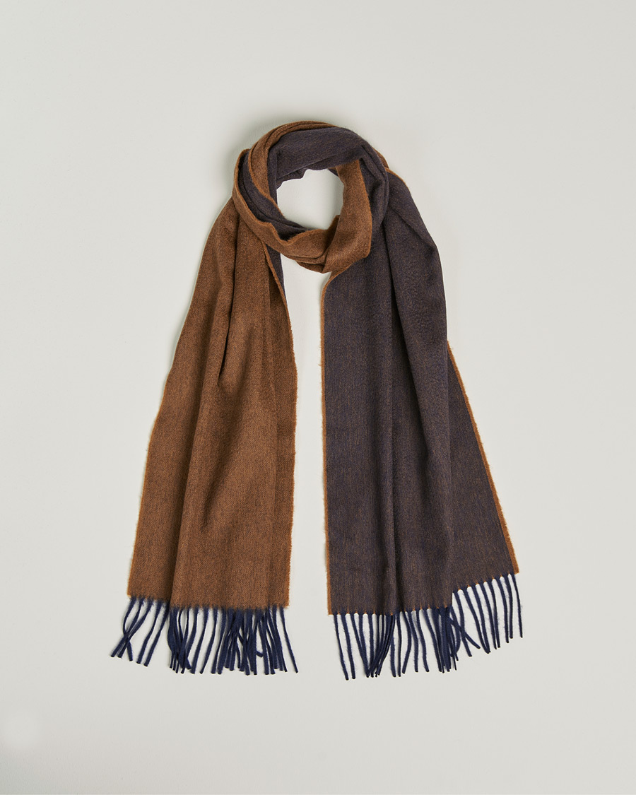 Men | Begg & Co Arran Reversible Cashmere Scarf Navy/Vicuna | Begg & Co | Arran Reversible Cashmere Scarf Navy/Vicuna