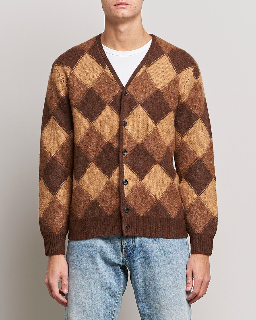 Men | Sweaters & Knitwear | BEAMS PLUS | Argyle Jacquard Cardigan Brown 