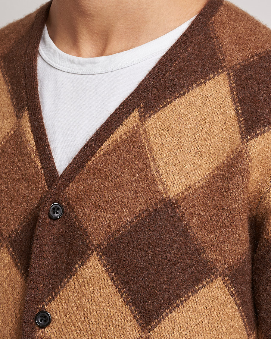 Men | Sweaters & Knitwear | BEAMS PLUS | Argyle Jacquard Cardigan Brown 