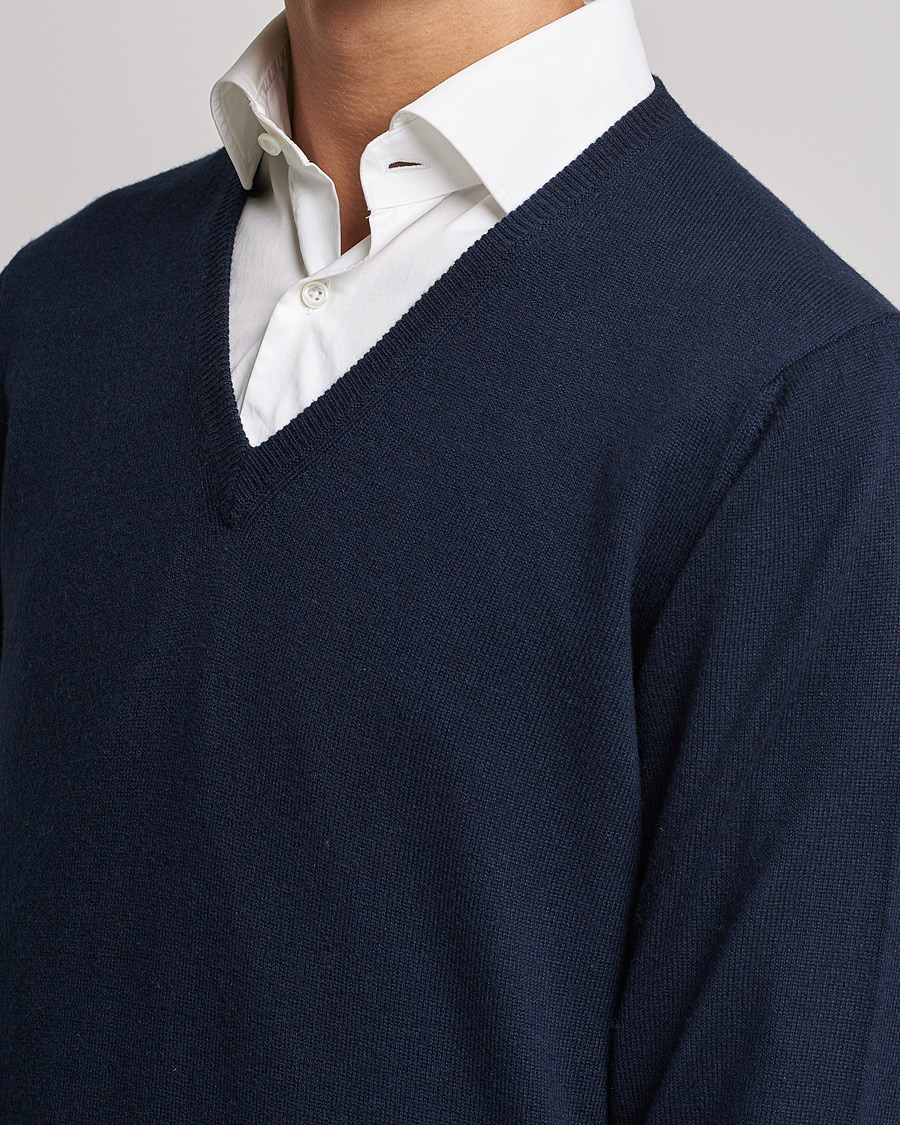 Men | Sweaters & Knitwear | Piacenza Cashmere | Cashmere V Neck Sweater Navy
