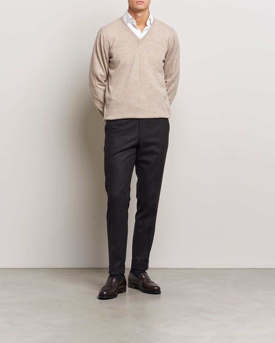 Men | Sweaters & Knitwear | Piacenza Cashmere | Cashmere V Neck Sweater Beige