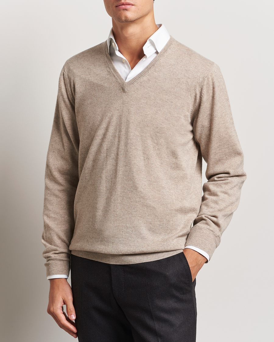 Men | Sweaters & Knitwear | Piacenza Cashmere | Cashmere V Neck Sweater Beige