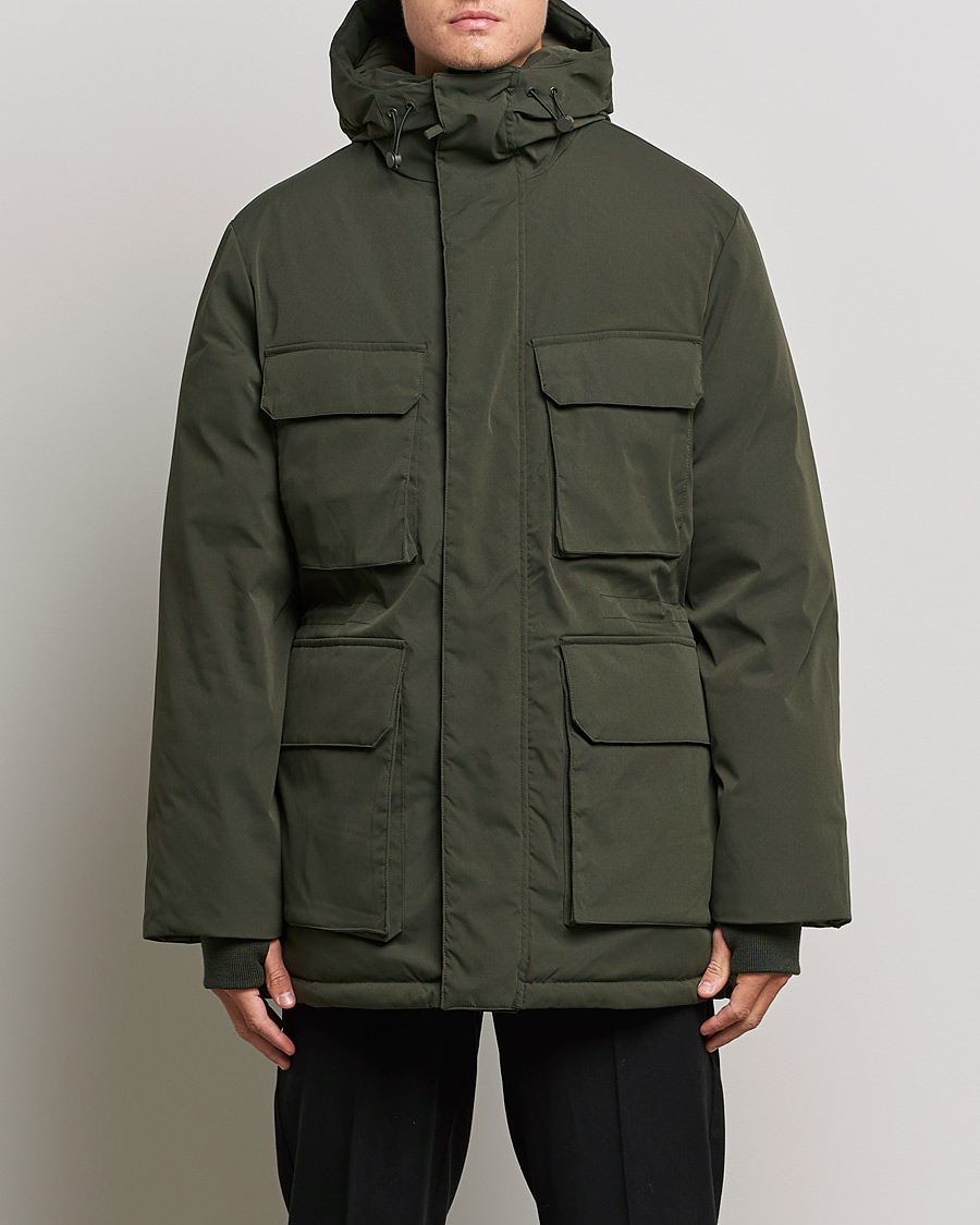 Men | Minimalistic jackets | A Day's March | Caraz Puffer Parka Olive